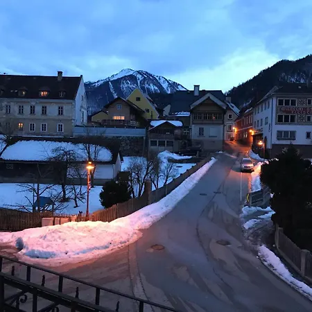 Rettensteinerhof Wirtshaus Hotel *