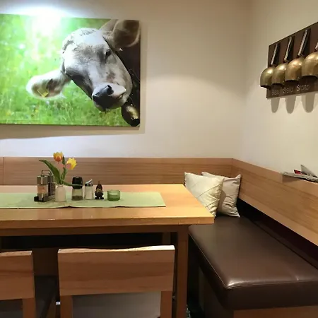 ホテル Rettensteinerhof Wirtshaus